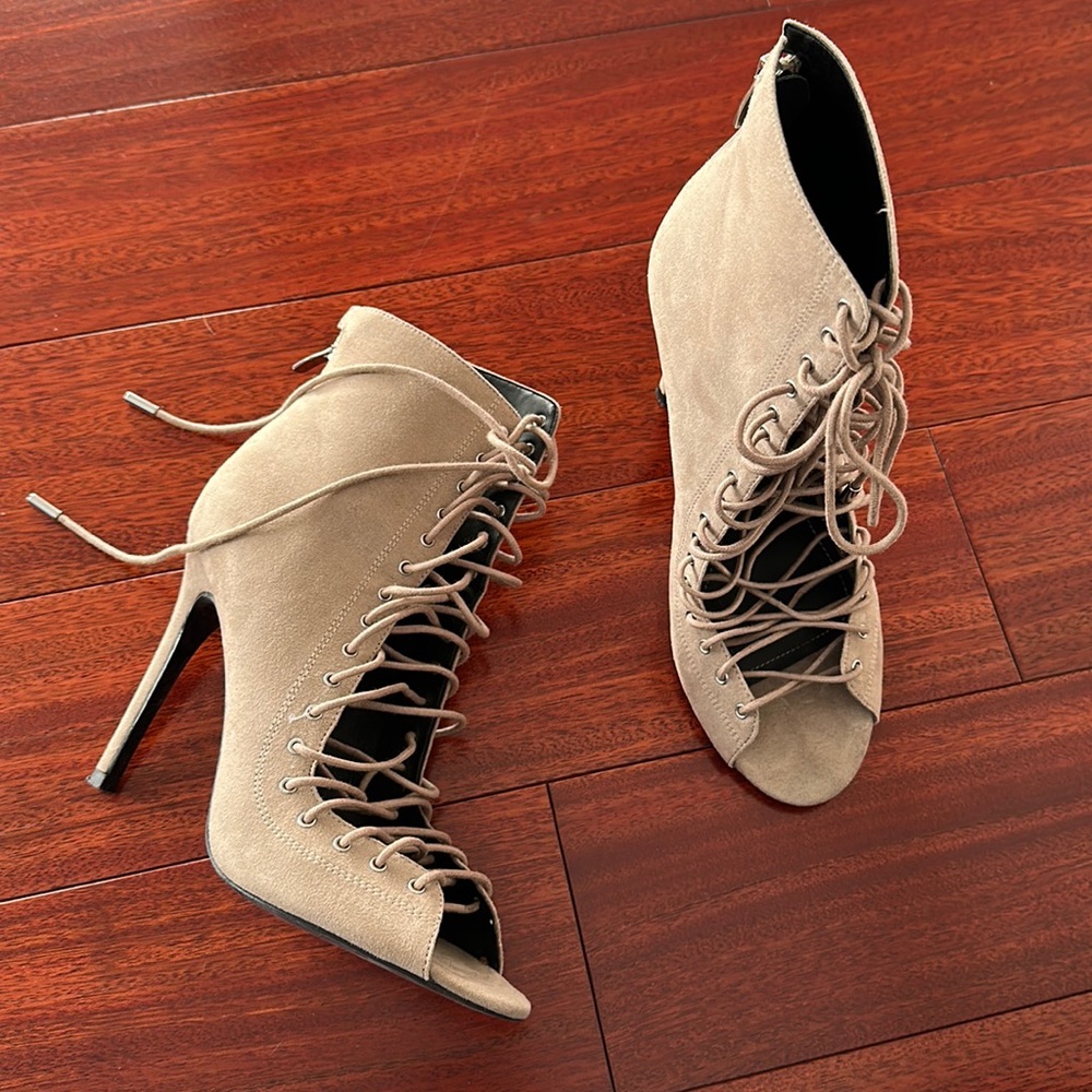 💛Kendal and Kyle heels